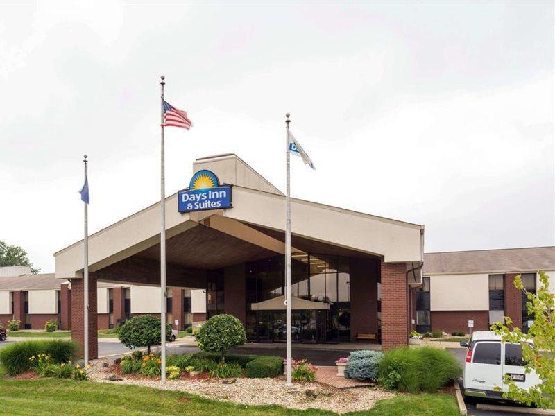 Days Inn & Suites By Wyndham Northwest Indianapolis Eksteriør billede