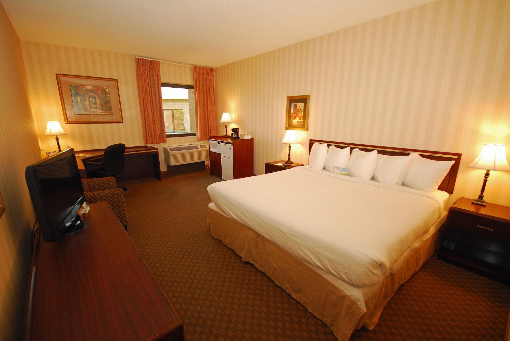 Days Inn & Suites By Wyndham Northwest Indianapolis Eksteriør billede