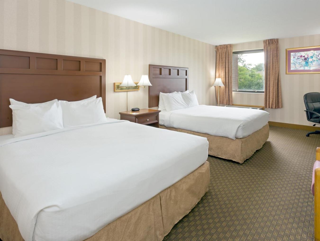 Days Inn & Suites By Wyndham Northwest Indianapolis Eksteriør billede